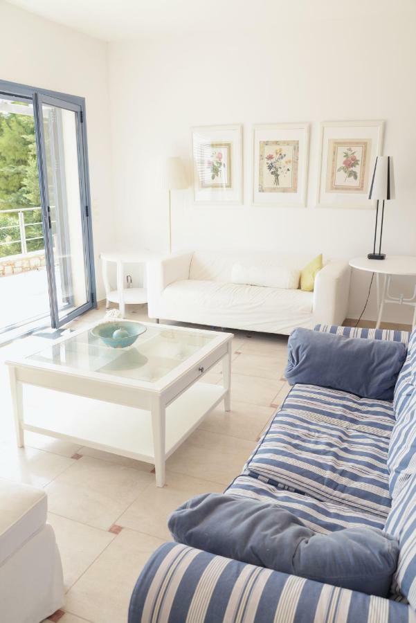 Blueline Guesthouse Agios Dimitrios  Eksteriør billede